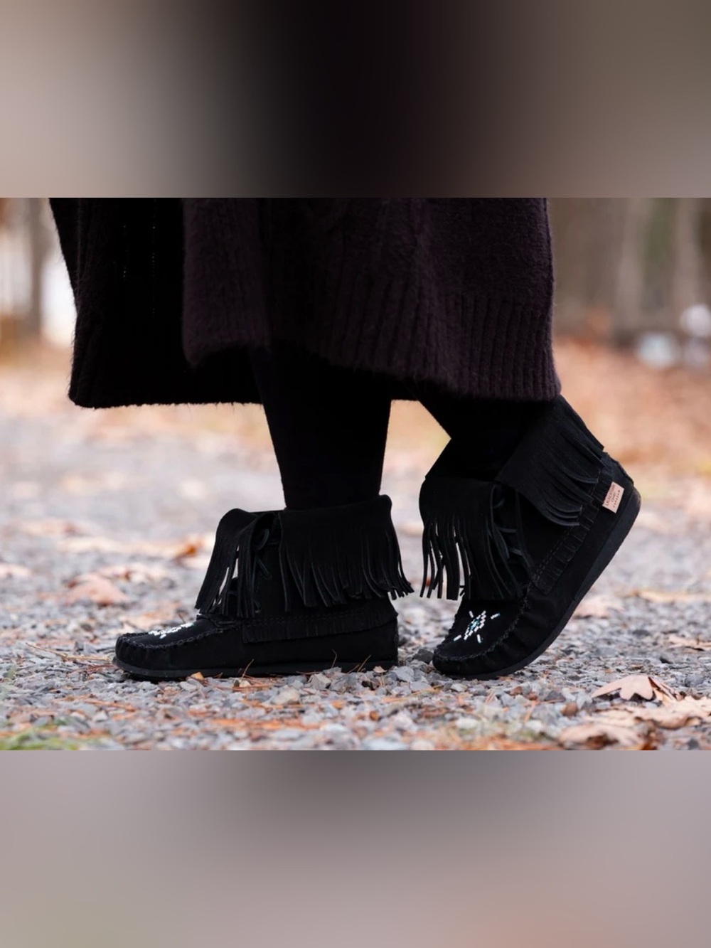 Manitobah Mukluks Mid Top Black Suede Native Moccasin Booties USA, 7M / 9L